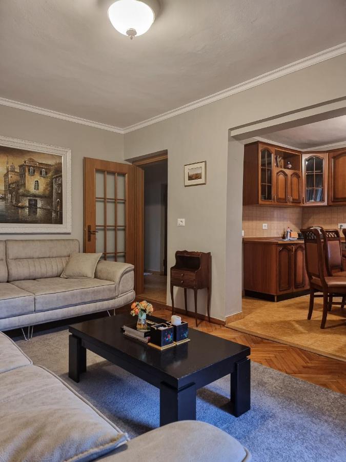 Tirana Center Cozy Apartment Εξωτερικό φωτογραφία